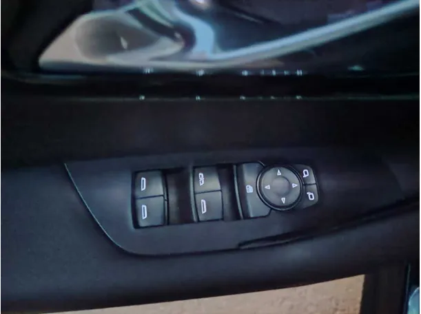 Car image 45