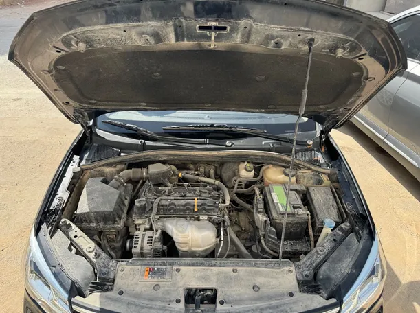 Car image 24