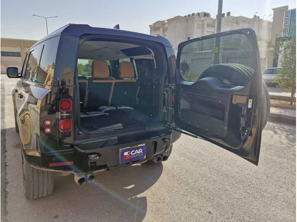 Car image 21