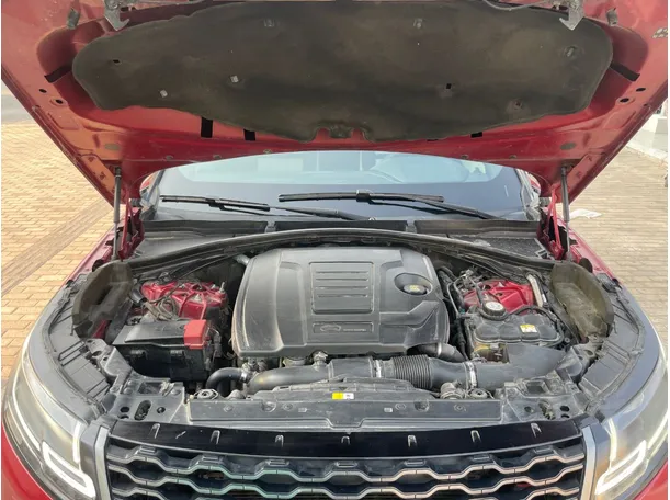 Car image 25