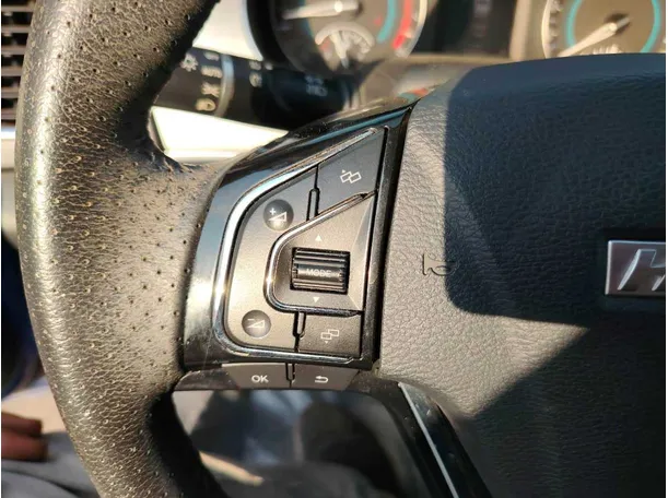 Car image 38