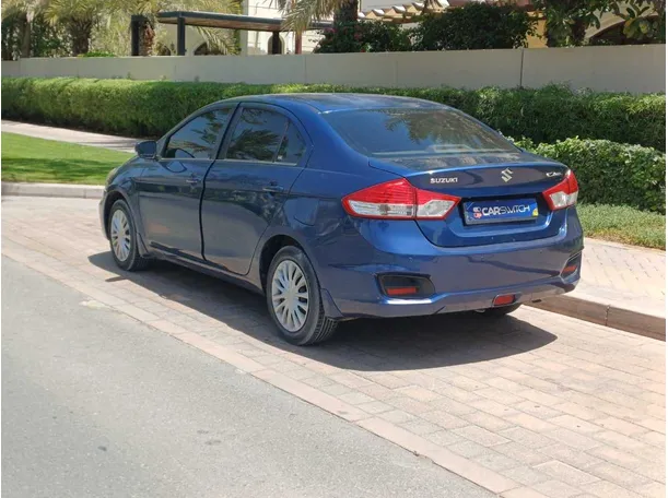 Car image 5