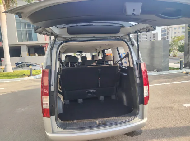Car image 23