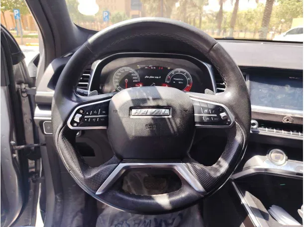 Car image 22