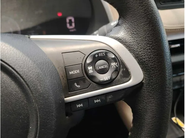 Car image 31