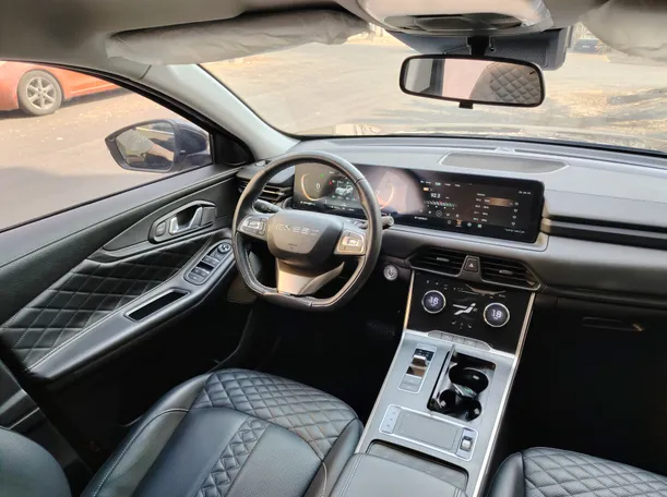 Car image 20
