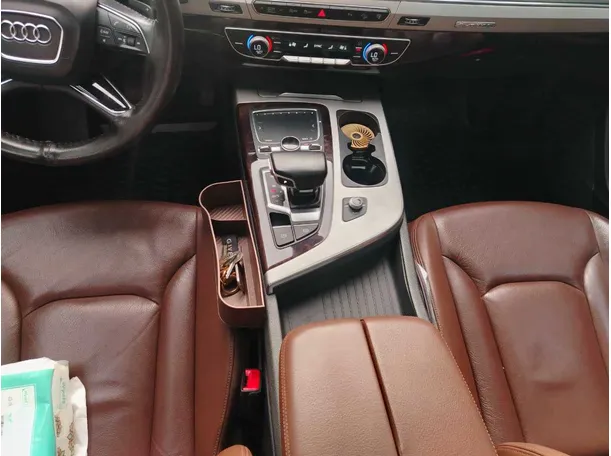 Car image 22