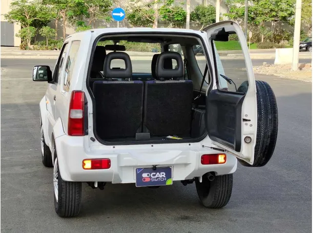 Car image 20