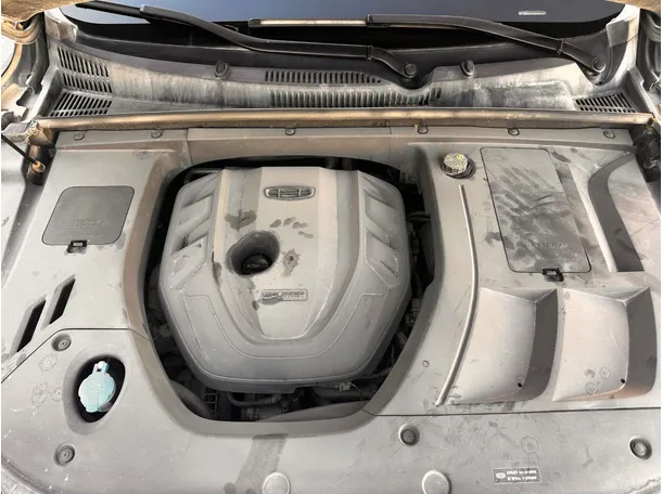 Car image 32