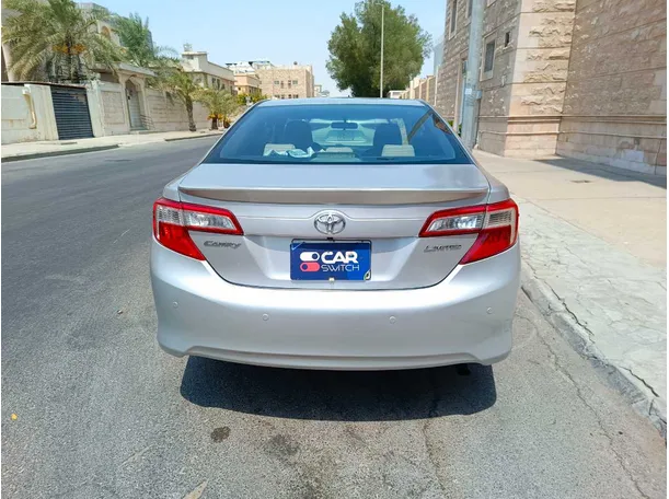 Car image 6