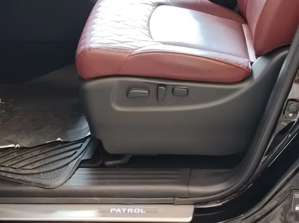 Car image 34