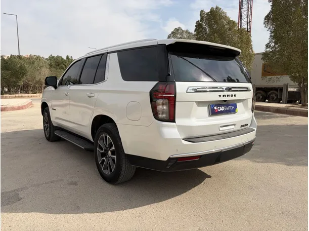 Car image 7