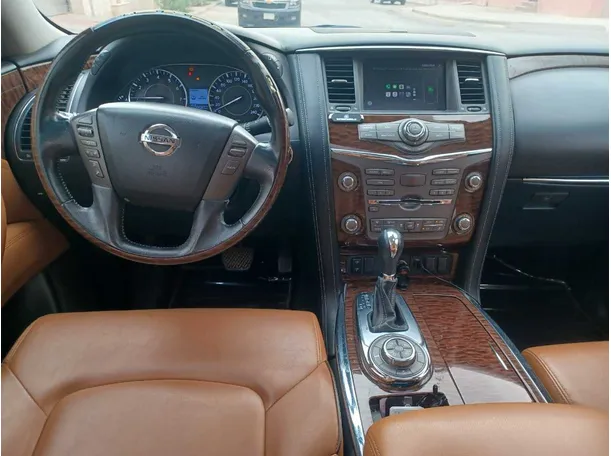Car image 16