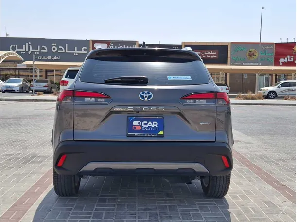 Car image 6