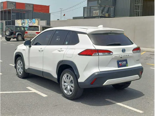 Car image 7