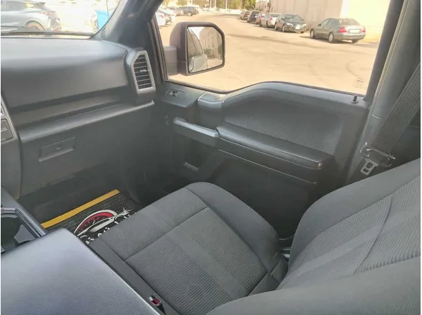 Car image 38