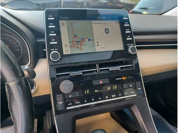 Car image 18