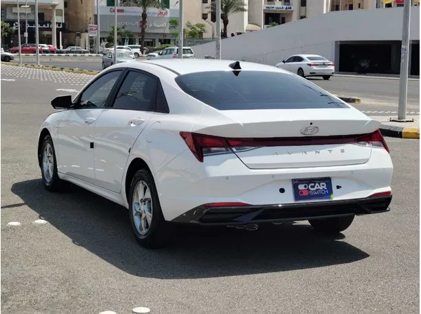 Car image 7