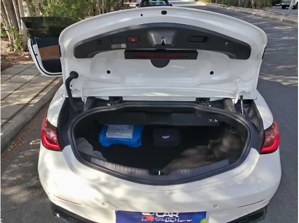 Car image 25