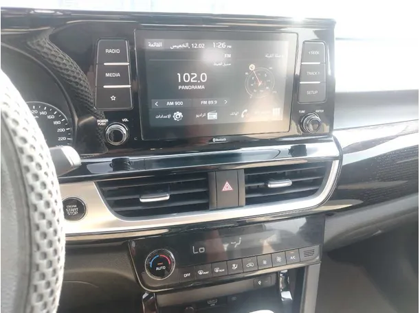 Car image 26