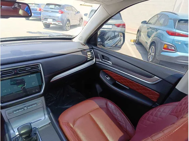 Car image 22