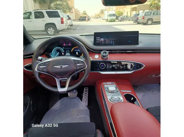 Car image 20