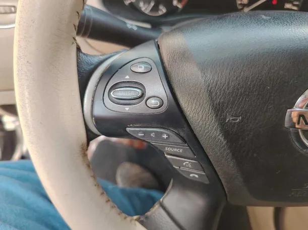Car image 29