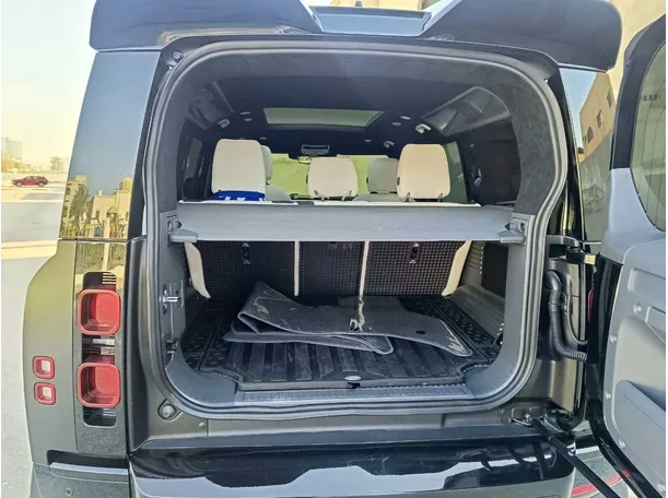Car image 29