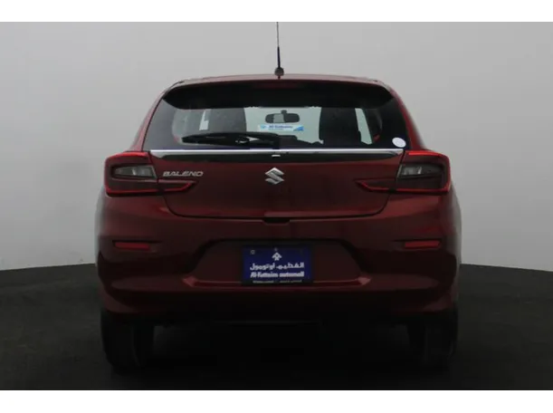 Car image 12