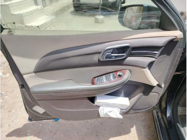 Car image 28