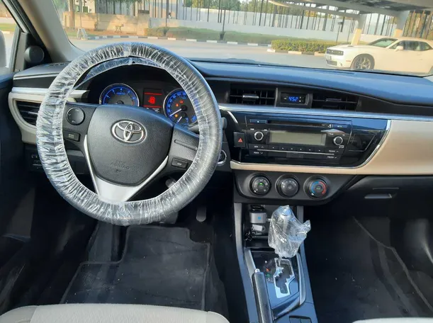 Car image 17