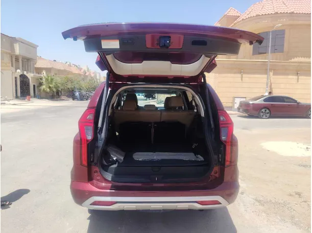 Car image 21