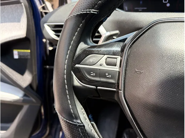 Car image 29