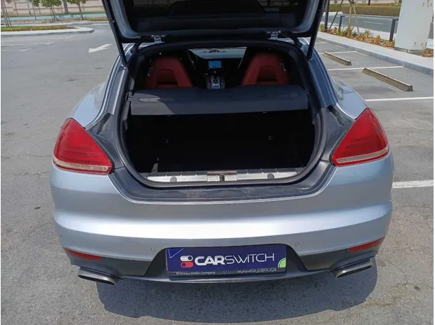 Car image 19