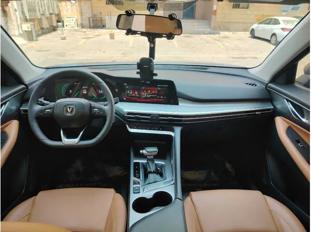 Car image 34