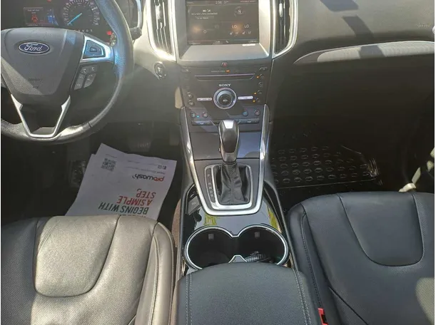 Car image 16