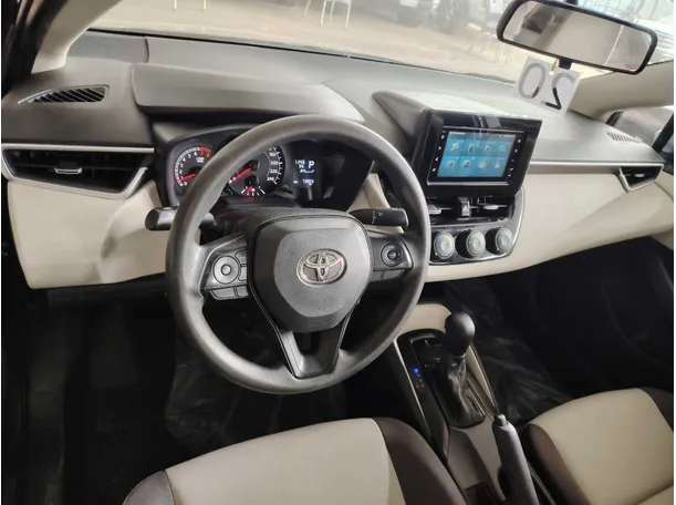 Car image 13