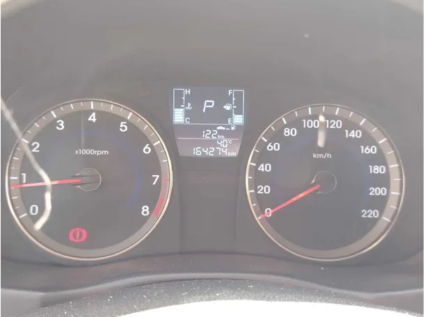 Car image 23