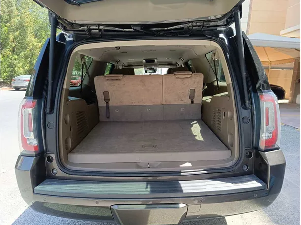 Car image 27