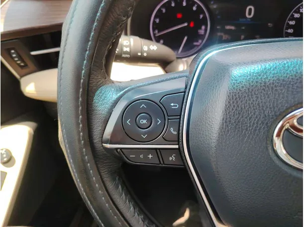 Car image 34