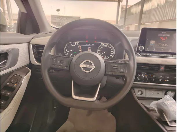 Car image 23