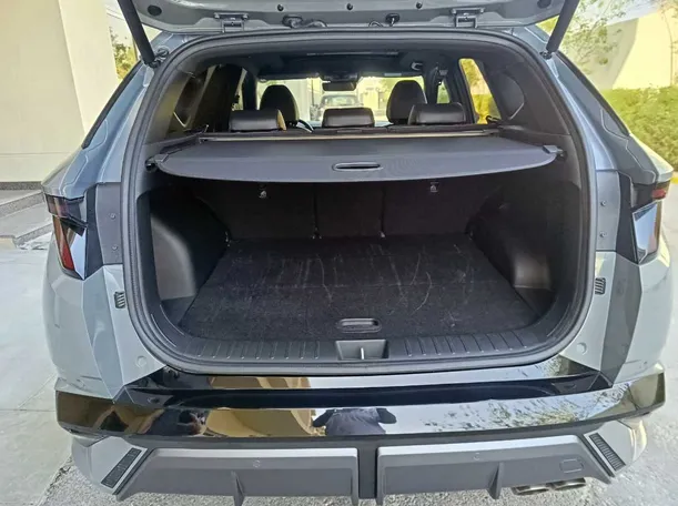 Car image 29