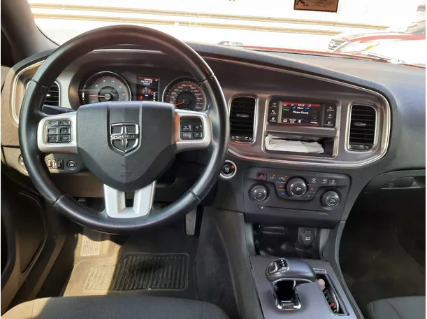 Car image 15
