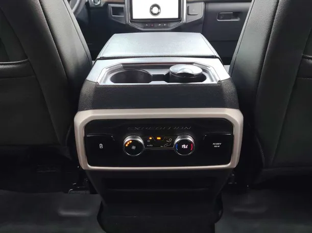 Car image 39