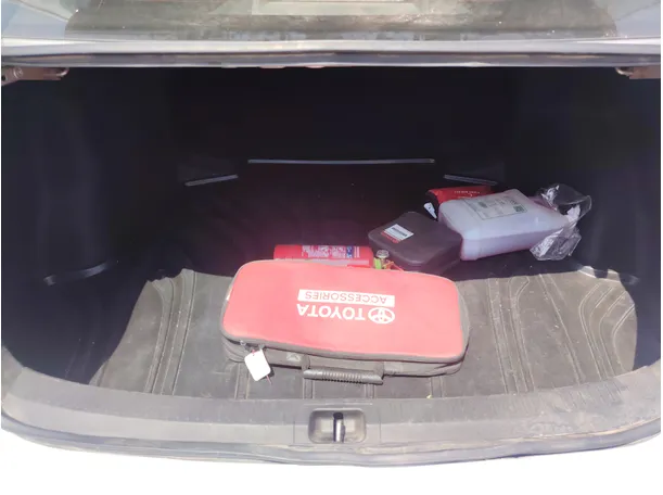 Car image 27