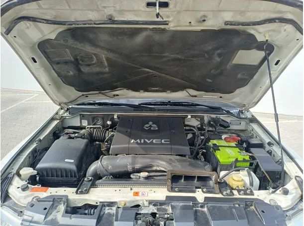 Car image 24