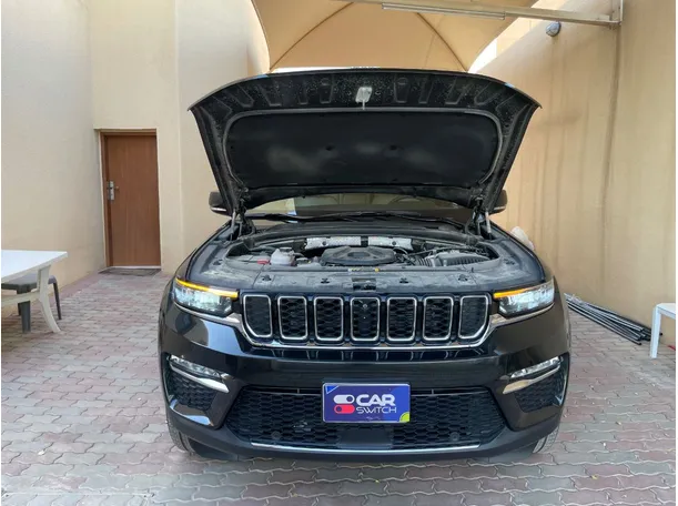 Car image 25