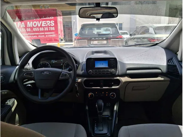 Car image 13