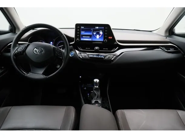 Car image 14