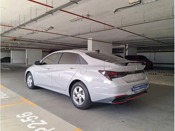 Car image 7